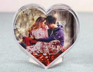 Шар водяной в форме сердца с хлопьями в виде сердечек, печать