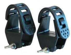 Крепление AMOS для 1 пары лыж на багажник на крышу авто, только на прямоугольные дуги Крепление AMOS для 1 пары лыж на багажник на крышу авто, только на прямоугольные дуги