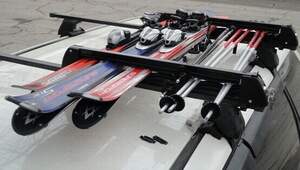 Крепление AMOS для 5-и пар лыж/4-х сноубордов на багажник на крышу авто, для всех типов поперечин, черный Крепление AMOS для 5-и пар лыж/4-х сноубордов на багажник на крышу авто, для всех типов поперечин, черный